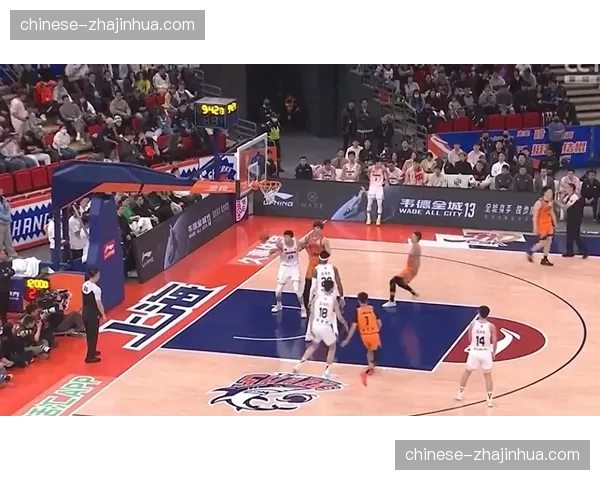 上海男篮客场双杀广东 积分榜追平广厦并列榜首