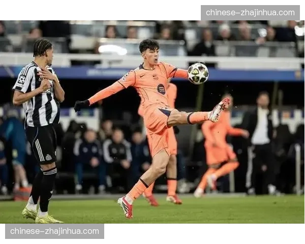 巴萨18岁中场贝尔纳尔脚踝扭伤,预计将缺席十天左右 巴萨18岁中场贝尔纳尔脚踝扭伤,预计将缺席十天左右